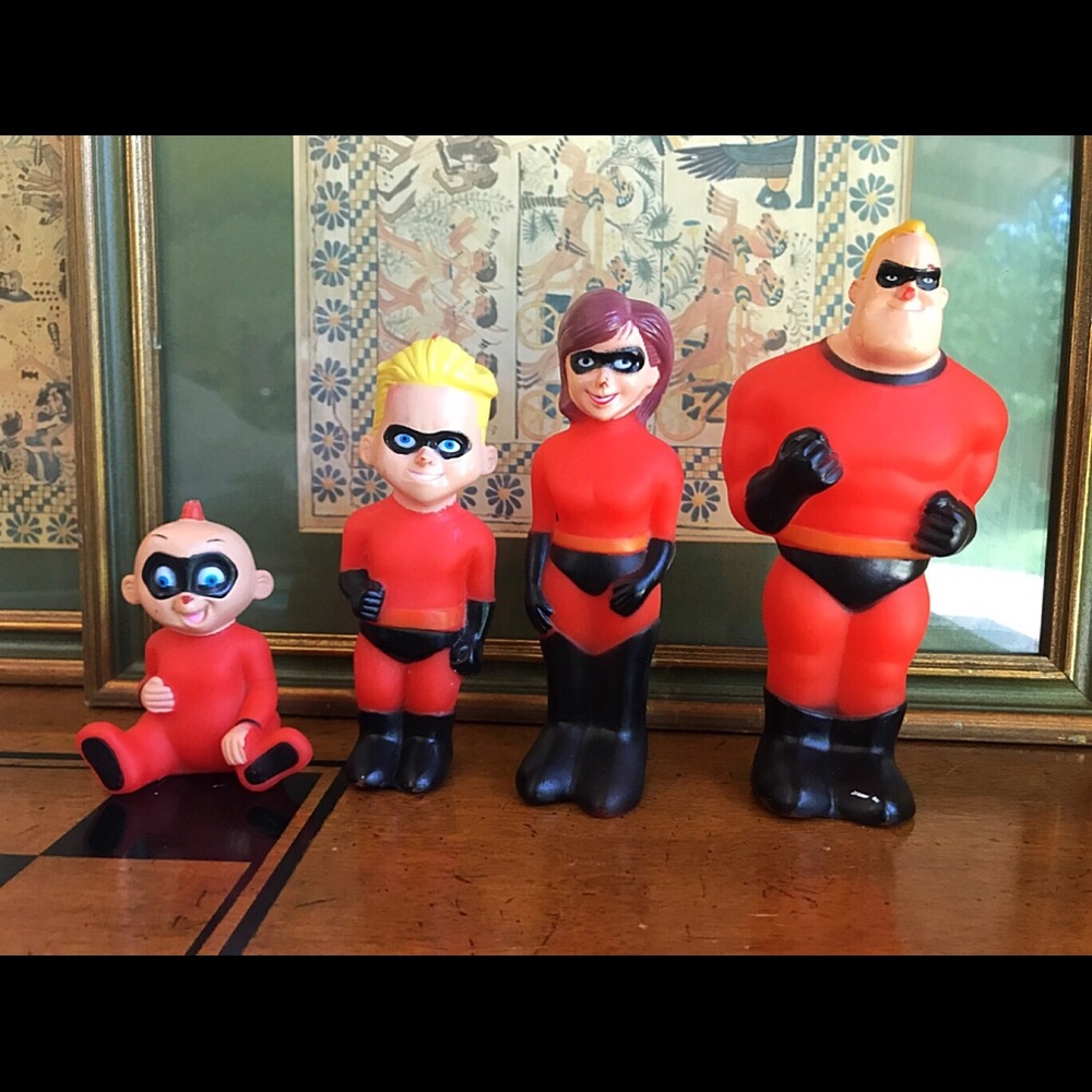❌SOLD❌Incredible family toys